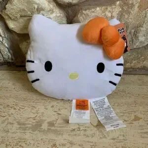 Nwt hello kitty face pillow