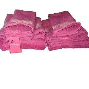 NWT Juicy Couture Bath Towel Set