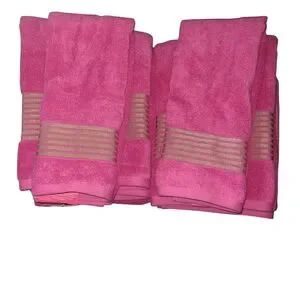 NWT Juicy Couture Bath Towel Set