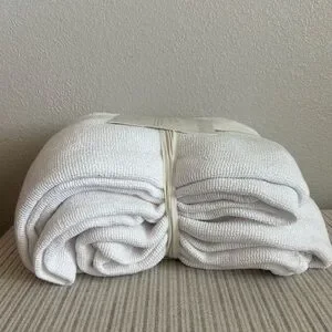NWT King Micro Waffle Bed Blanket White - Casaluna