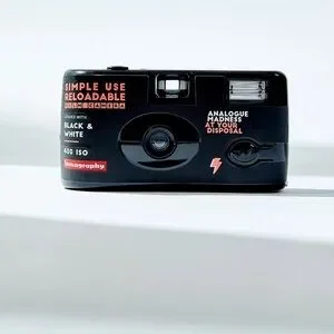 NWT Lomography Black & White Simple Use Reusable 35mm Film Camera