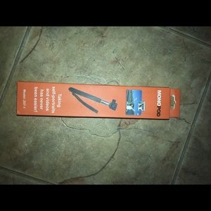 NWT MonoPad Selfie Stick