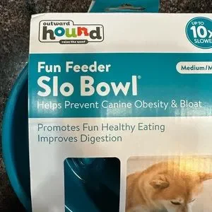NWT Outward Hound Slow Feeder Bowl