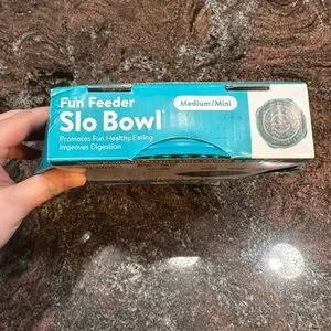 NWT Outward Hound Slow Feeder Bowl