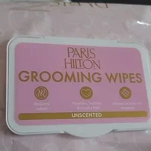 NWT Paris Hilton Grooming Wipes - 100 Count