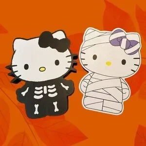 NWT Sanrio Set 2 Hello Kitty Halloween Wall Hanging Plaque Skeleton Mummy Wood