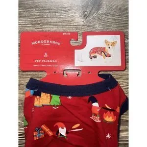 NWT Size Small Dog Holiday Gnomes Print outfit. NWT. L