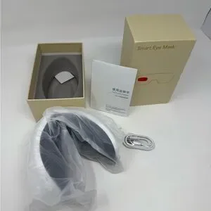 NWT Smart Eye Mask Heat And Massage NWT