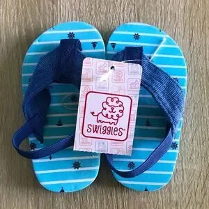 NWT … SWIGGLES “Size: Small (5-6)” Flip Flop Shoes