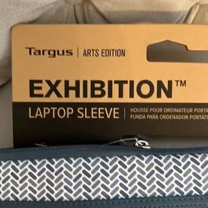 NWT Teague Exhibition Laptop Sleeve 13/-14inches. Blue And White Pattern