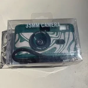 NWT Urban Outfitters Swirl 35mm Flash Camera