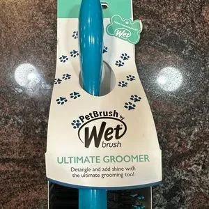 NWT Wetbrush Ultimate Grooming Pet Brush