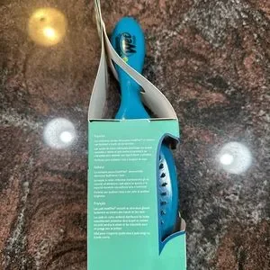 NWT Wetbrush Ultimate Grooming Pet Brush