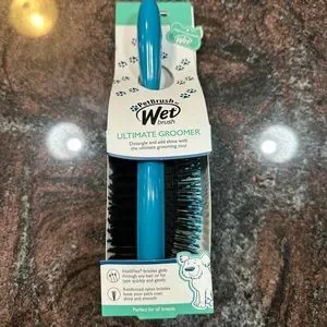 NWT Wetbrush Ultimate Grooming Pet Brush