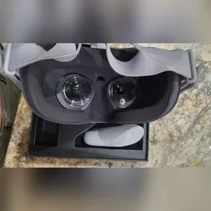 Oculus Go Standalone VR Headset - Gray