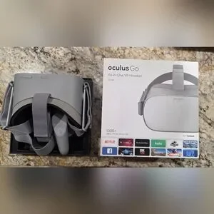 Oculus Go Standalone VR Headset - Gray