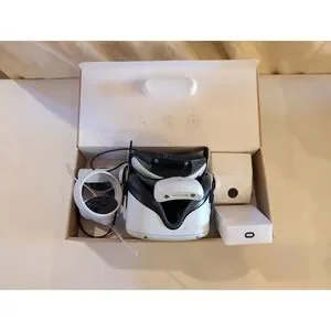 Oculus Quest 2 VR Headset w/ Controllers & Accessories in Box - Tested