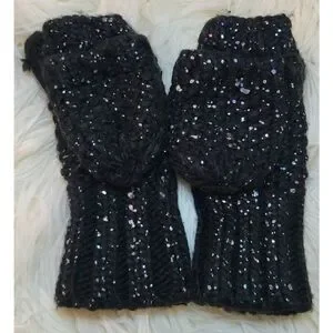 Old Navy Black Glitter Button Back Open Finger Mittens Acrylic Knit Child S-M Yo