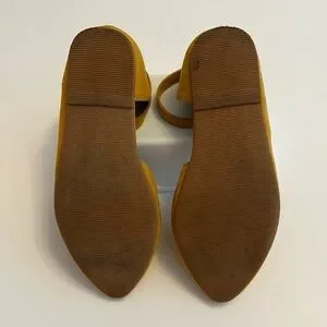 Old Navy Faux Suede Pointy Toe Ballet Flats Mustard Yellow W/Ankle Strap Kids 9T