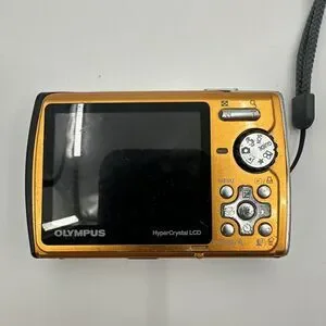 Olympus Stylus 790 SW 7.1 MP Digital Camera Orange PARTS ONLY