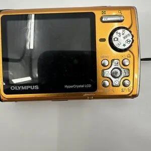 Olympus Stylus 790 SW 7.1 MP Digital Camera Orange PARTS ONLY