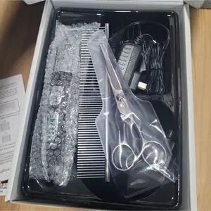 Oneisall Professional Pet Electric Clipper NIB