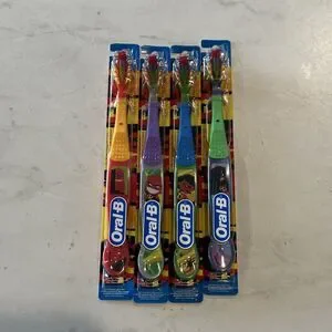 Oral-B Disney Stage 4 Toothbrushes Incredibles Family Mr Violet Jack (Set Of 4)