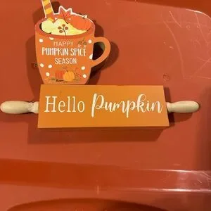 Orange Hello Pumpkin Party Decor