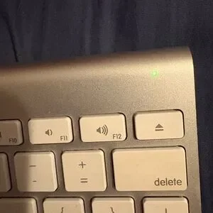 Original Apple Magic Wireless Keyboard