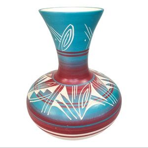 Original Navajo Silas Native American Etched Vase