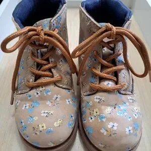 Osh Kosh B'gosh Girl's Floral Ankle Boots Size 10M