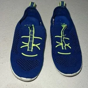 Oshkosh water shoes Oshkosh water shoes