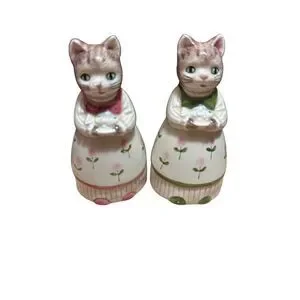 Otagiri Anthropomorphic Cats Kittens Salt and Pepper Shakers Pink and Green Kitt