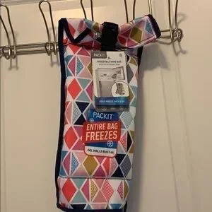 Packit Freezable Wine bag New