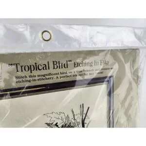 Paragon Needle Craft Tropical Bird Needlepoint Pattern Complete Kit Exotic 12x18