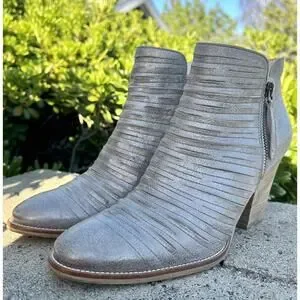 Paul Green Malibu Sliced Zip Bootie Brushed Smoke Silver Size 6 Paul Green Malibu Sliced Zip Bootie Brushed Smoke Silver Size 6