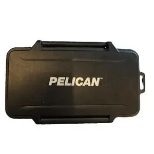 Pelican 0945 Compact Flash Memory Card Case Holds 6 Cards Water Resistant