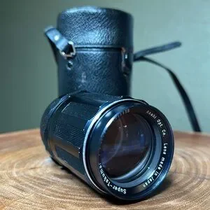 Pentax Super-Takumar 135mm F/3.5 Lens W/ Leather Case - M42 Mount