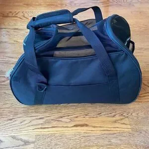 PET Carrier New Never Used