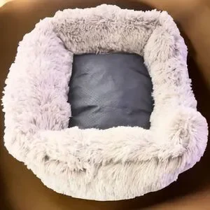 PET CENTRAL LUSCIOUS FAUX FUR PET BED Dk Gray/Light Gray