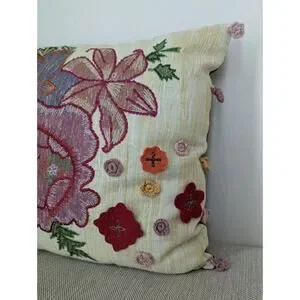 Pier 1 Decorative Pillow Embroidered Red Floral Flowers Gold Glitter Crochet