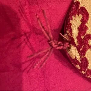 Pier 1 Elegant Textured Brocade Table Runner Burgundy Gold Holiday