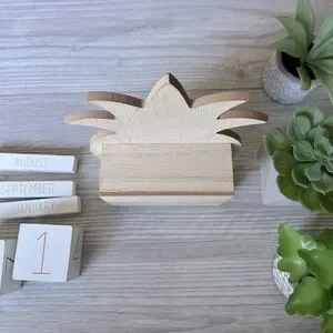 PINEAPPLE Desk Daily Wooden Block Calendar