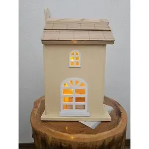 Plow And Hearth Light Up Wooden Bird House NWT
