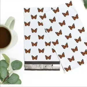 Poly Mailers MIX FUN 6x9 10x13 14.5x19 21 Pieces 21 Stickers 1.5” size
