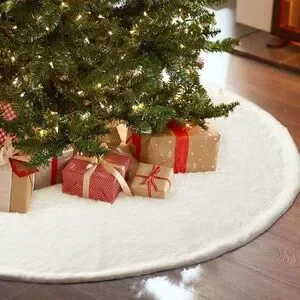 Pottery Barn Ivory Plush Faux Fur Christmas Tree Skirt 60”