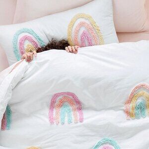 Pottery Barn Kids Candlewick Rainbow Comforter Twin Size