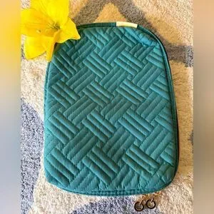 Quilted charger storage travel bag