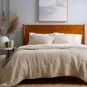 Quince Organic Airy Gauze Dream Quilt Dune King New Tan