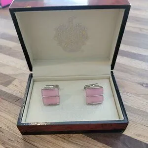 RARE Donald Trump Signature Collection Pink Cat's Eye Glass Cufflinks